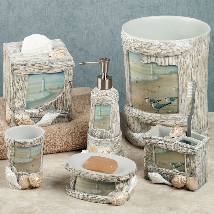 Beach Style Bathroom Decor Ideas